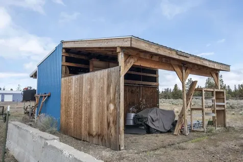 63636 Pioneer Loop Bend OR 97701