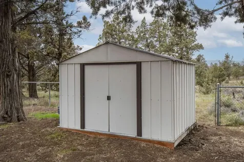 63636 Pioneer Loop Bend OR 97701