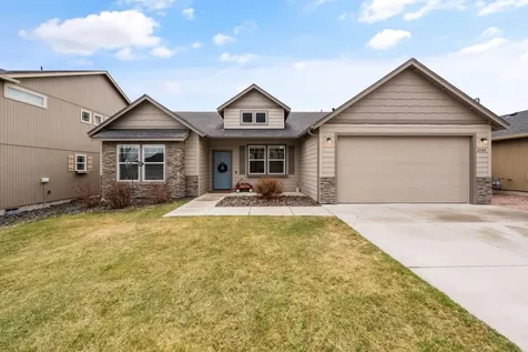 2388 NW Glen Oak Avenue Redmond OR 97756