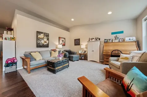 2388 NW Glen Oak Avenue Redmond OR 97756