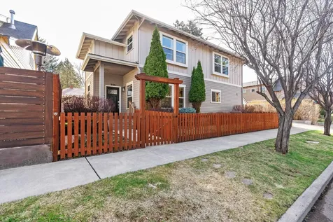 936 SW Hill Street Bend OR 97702