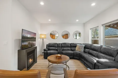 936 SW Hill Street Bend OR 97702