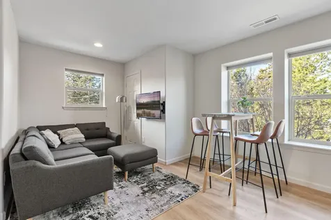 936 SW Hill Street Bend OR 97702