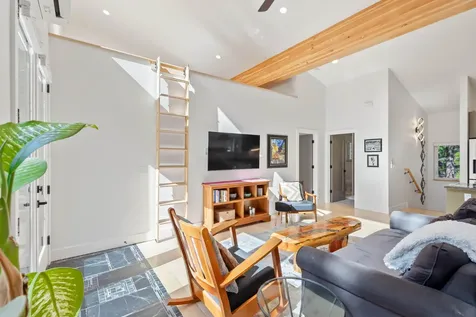 16317 White Tail Lane Bend OR 97707