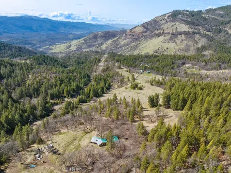 1525 Baldy Creek Road Ashland OR 97520