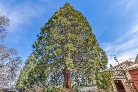 191 Renault Avenue Medford OR 97501