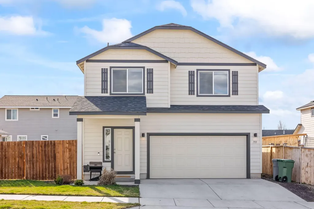 755 NE Posey Court Madras OR 97741