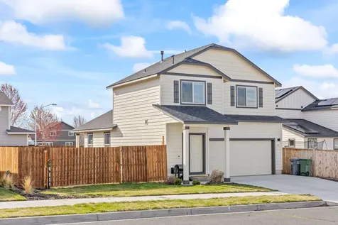 755 NE Posey Court Madras OR 97741