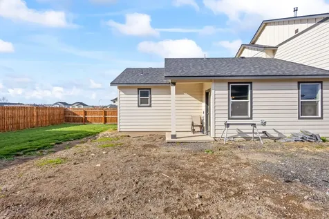 755 NE Posey Court Madras OR 97741