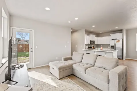 755 NE Posey Court Madras OR 97741