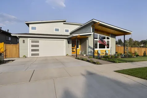 688 NW 13th Street Redmond OR 97756