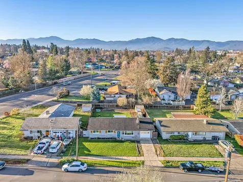 1740 Johnson Street Medford OR 97504