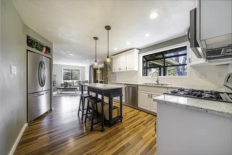 326 Tan Oak Drive Medford OR 97504