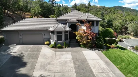 1285 NW Cooke Avenue Grants Pass OR 97526