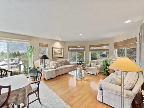 1285 NW Cooke Avenue Grants Pass OR 97526