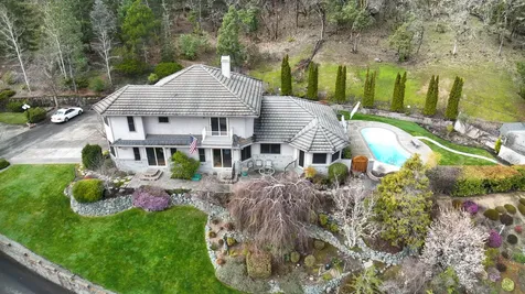 1285 NW Cooke Avenue Grants Pass OR 97526