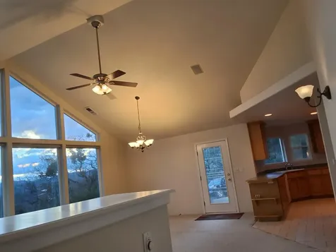 526 Wedgewood Drive Eagle Point OR 97524