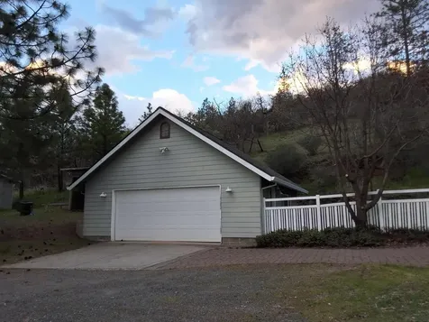 526 Wedgewood Drive Eagle Point OR 97524