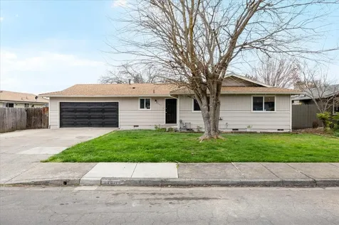 3009 Tahitian Avenue Medford OR 97504