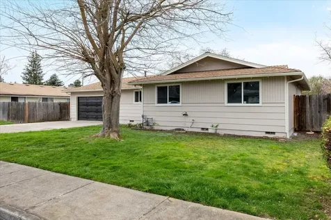 3009 Tahitian Avenue Medford OR 97504