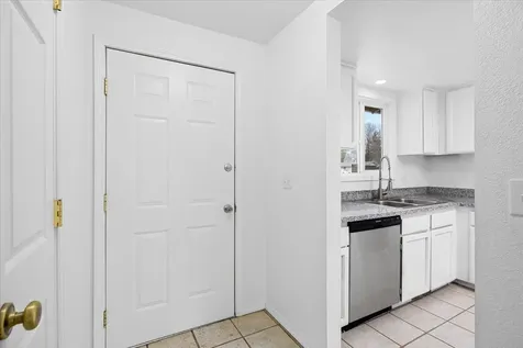 3009 Tahitian Avenue Medford OR 97504