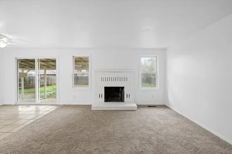 3009 Tahitian Avenue Medford OR 97504