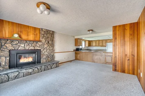 1527 SW Canyon Drive Redmond OR 97756
