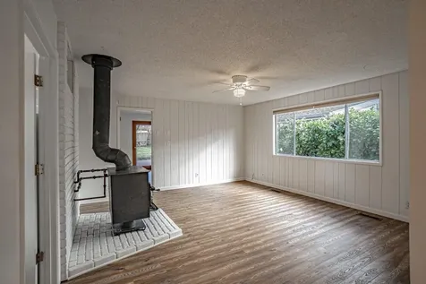 710 Faith Avenue Ashland OR 97520