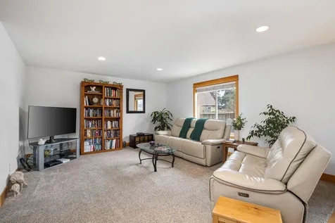 62980 Bilyeu Way Bend OR 97701