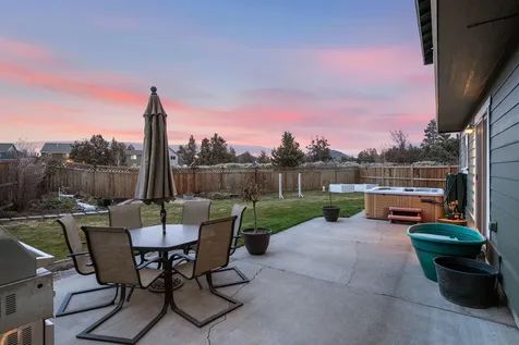 62980 Bilyeu Way Bend OR 97701
