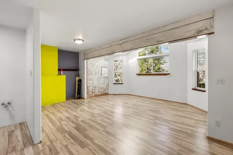 180 Ohio Street Ashland OR 97520