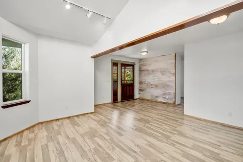 180 Ohio Street Ashland OR 97520