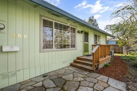 180 Ohio Street Ashland OR 97520