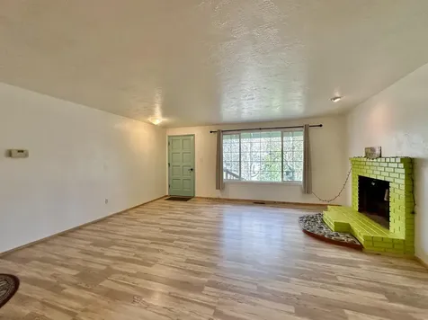 180 Ohio Street Ashland OR 97520