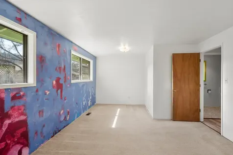 180 Ohio Street Ashland OR 97520