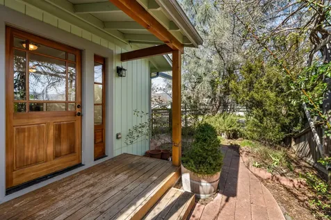 180 Ohio Street Ashland OR 97520