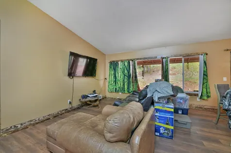 394 Lower Wolf Creek Road Wolf Creek OR 97497