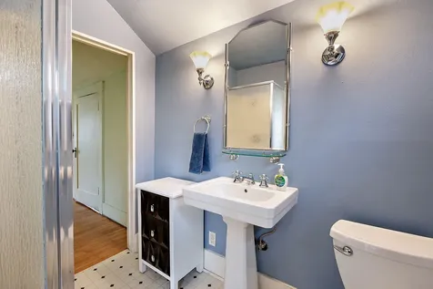 43 Rose Avenue Medford OR 97501
