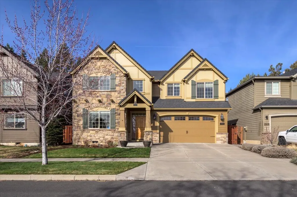 20434 Jacklight Lane Bend OR 97702
