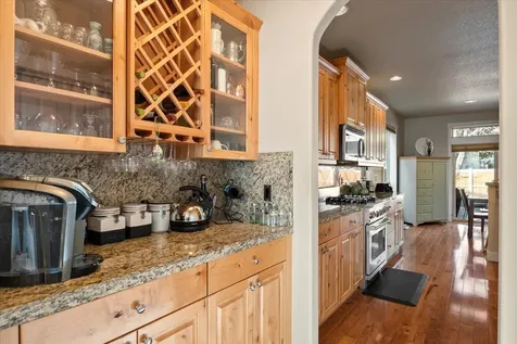 20434 Jacklight Lane Bend OR 97702