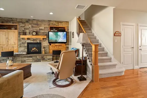 20434 Jacklight Lane Bend OR 97702