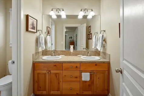 20434 Jacklight Lane Bend OR 97702