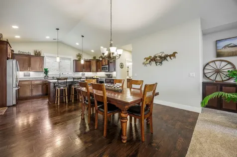 206 Cambridge Terrace Eagle Point OR 97524