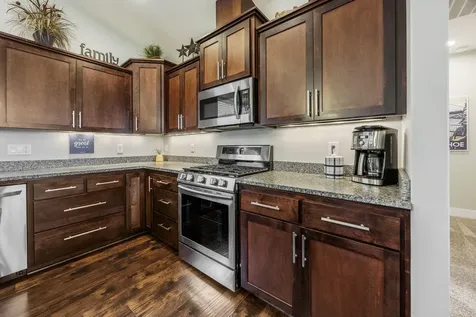 206 Cambridge Terrace Eagle Point OR 97524