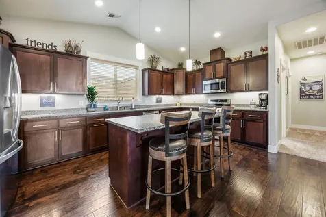 206 Cambridge Terrace Eagle Point OR 97524