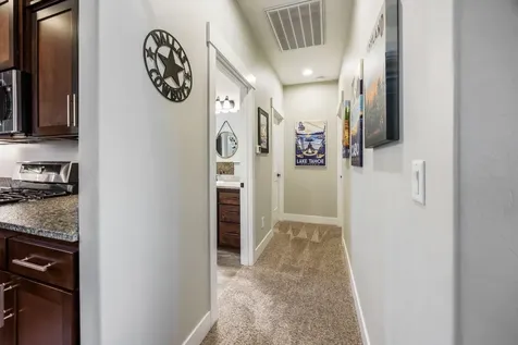 206 Cambridge Terrace Eagle Point OR 97524