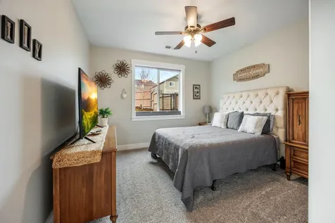 206 Cambridge Terrace Eagle Point OR 97524