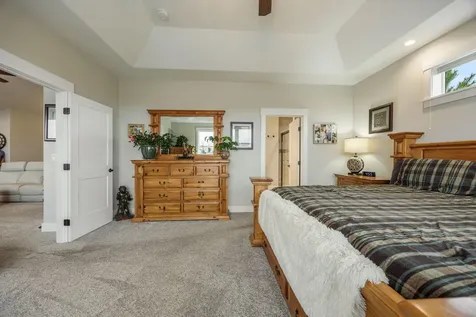 206 Cambridge Terrace Eagle Point OR 97524