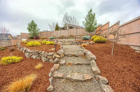 206 Cambridge Terrace Eagle Point OR 97524