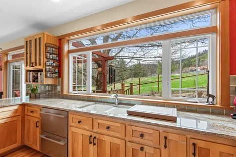 8683 Wagner Creek Road Talent OR 97540